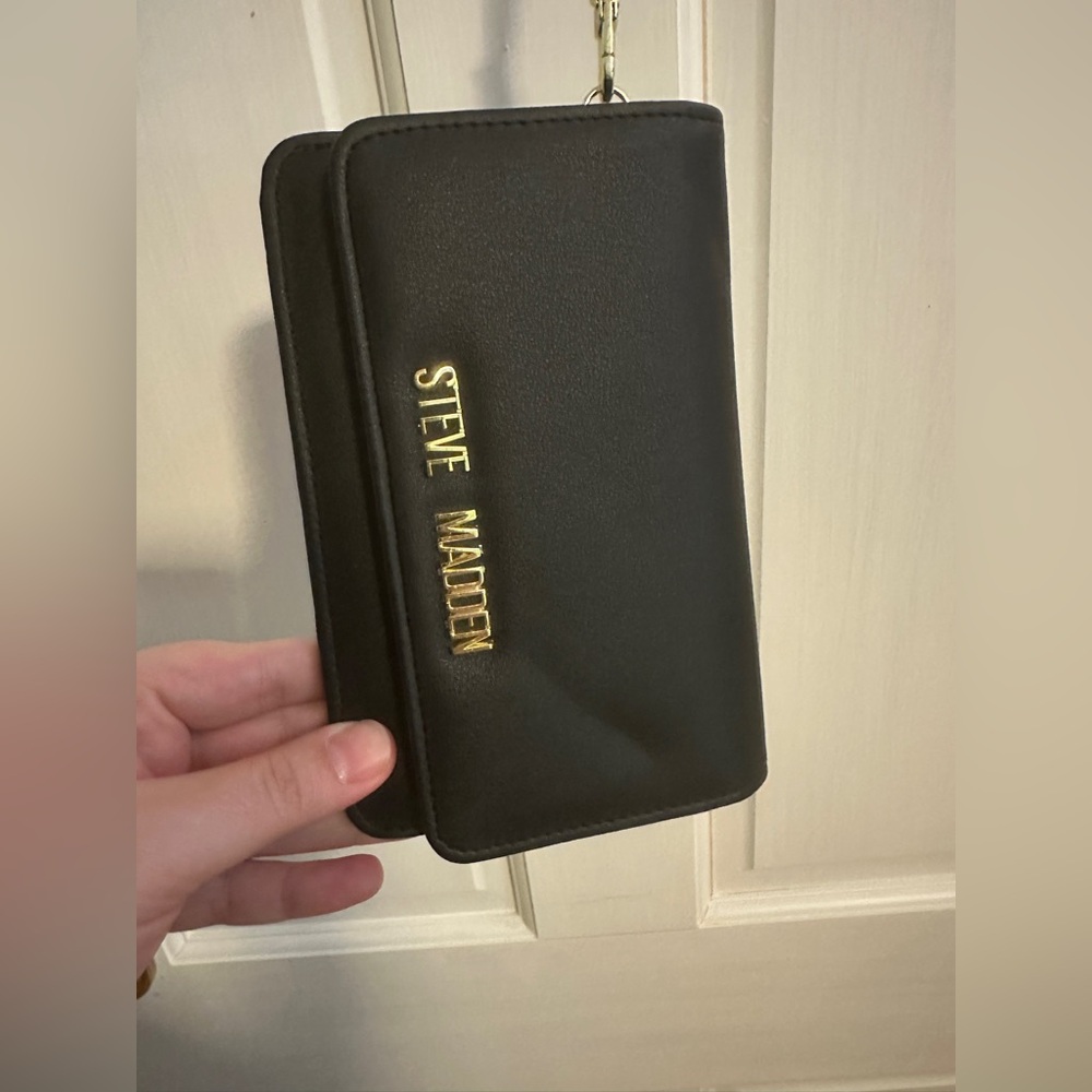 Steve Madden Black Wristlet Wallet/Clutch
